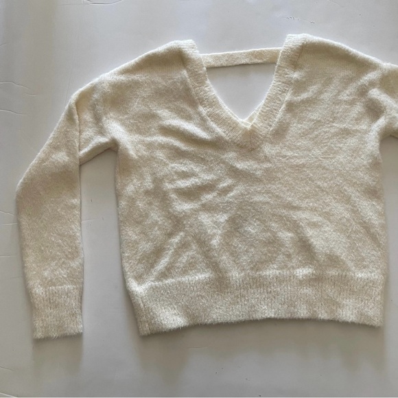White V-Neck Fleece Jessica Simpson Knot Sweater - Picture 7 of 9